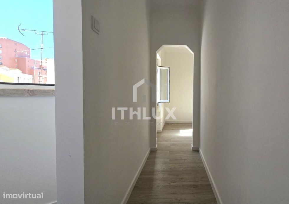 Apartamento T2 com 2 WC -Remodelado com vista rio na Graça