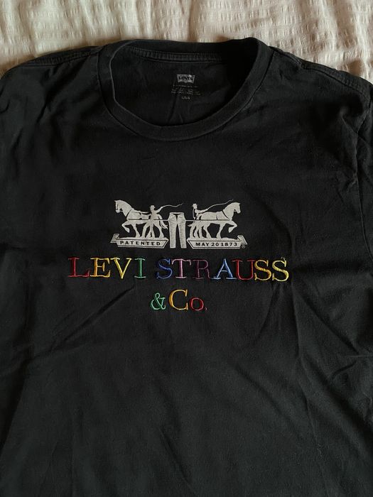 футболка без бірок