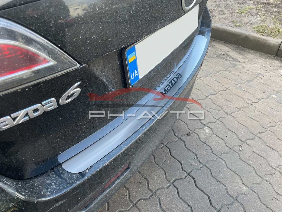Накладка на задній бампер Mazda 6 2008-2012 Comnbi Універсал хром