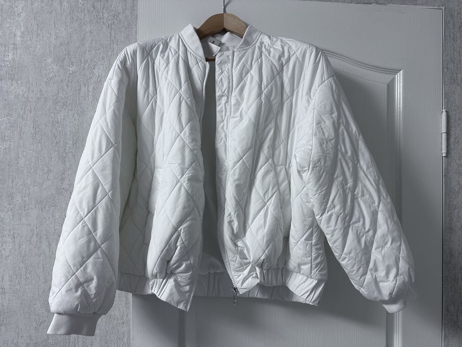 Куртка жіноча спортивна