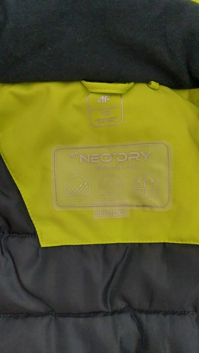 Nowa kurtka narciarska 4F 152