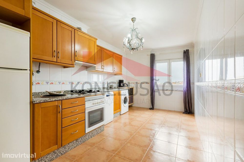 T2 no Carregado, o lugar ideal para o seu lar!