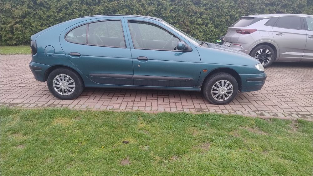 Renault Megane 1,6 benzyna