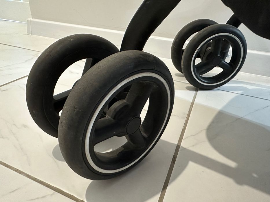 Коляска прогулочная GB Qbit + All Terrain Rose Red