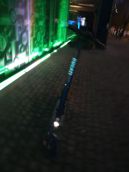 Електричний самокат Ducati