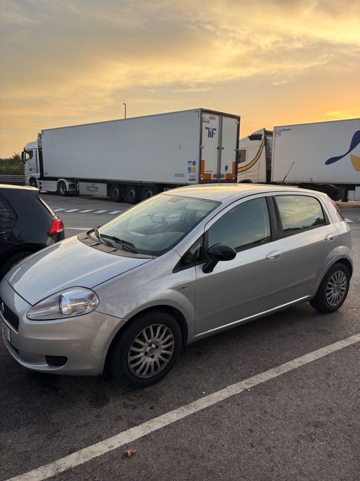 Carro de marca Fiat 2009