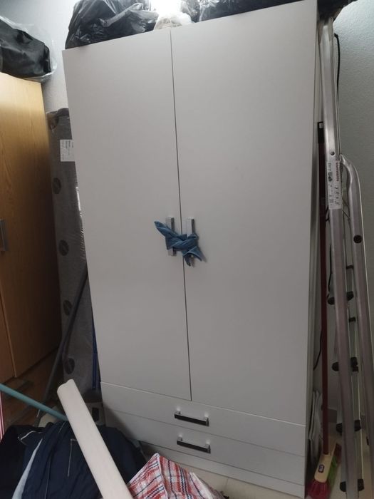 Moveis,  Comodas e Roupeiros