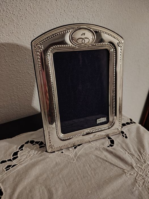 Moldura em Prata Fina para Comemorar 25 Anos de Casamento