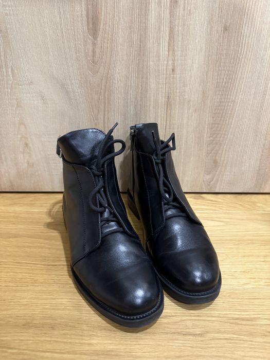 Жіночі шкіряні чоботи на весну 38р