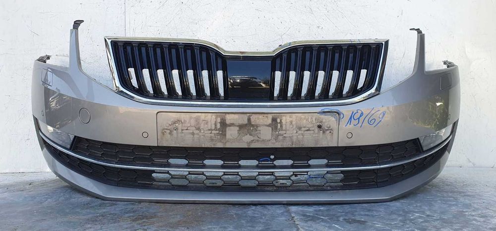 Skoda Octavia III 5E Бампер передній Рестайлінг