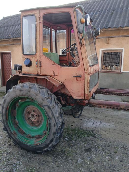 Трактор Т16мг по запчастинах