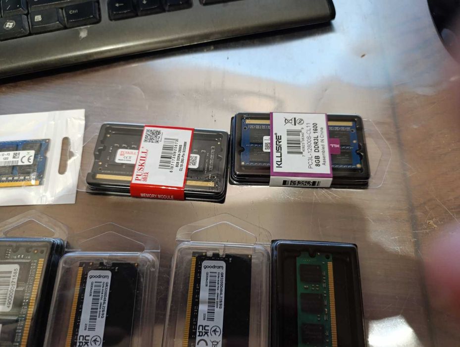 Оперативна пам'ять Ddr1 Ddr2 Ddr3 Ddr4 1, 2,4,8 Gb