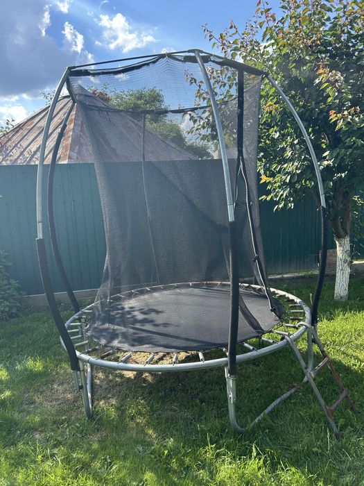 Терміново батут для дитини