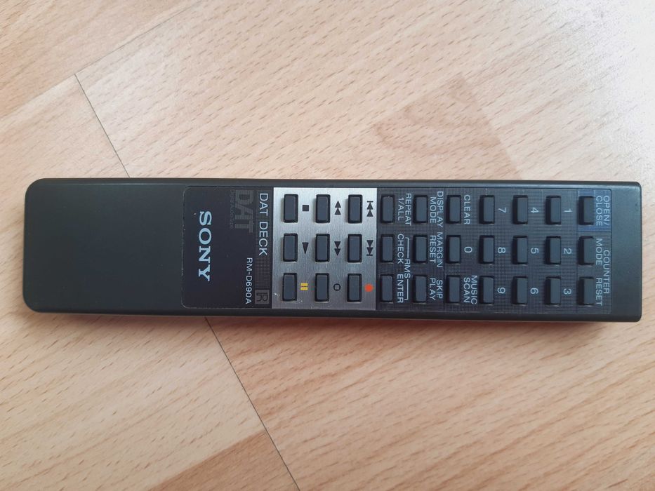 DAT дека Sony DTC-690  ДАТ