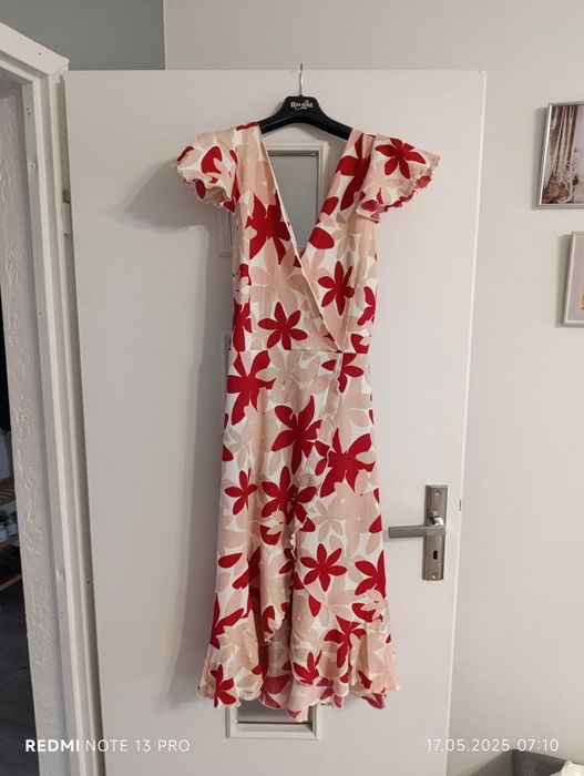 Sukienka w kwiaty Mohito letnia 36