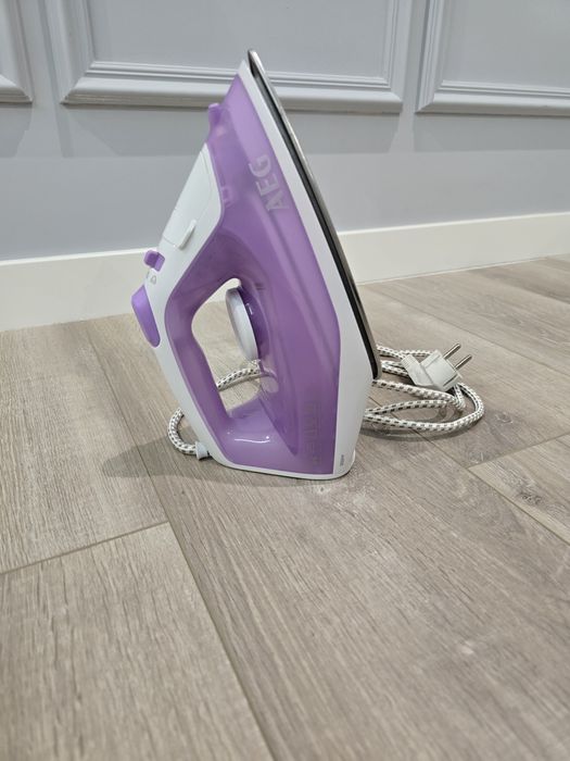 Парова праска AEG DB 1710, 2100вт розова