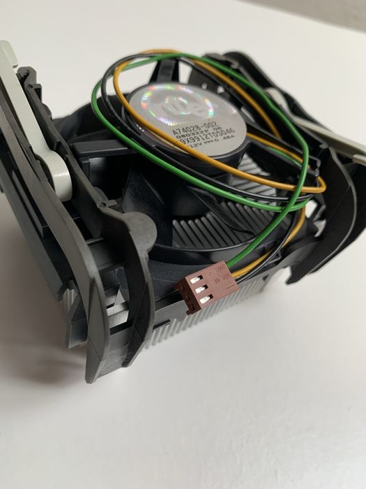 Original Intel CPU Cooler – LGA 115x / 775 Socket64309610737281122