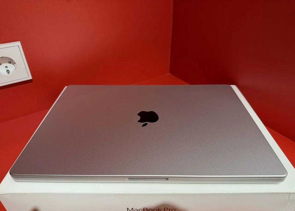 macbook m4 pro 48gb - купить ноутбуки - Цена на OLX.ua