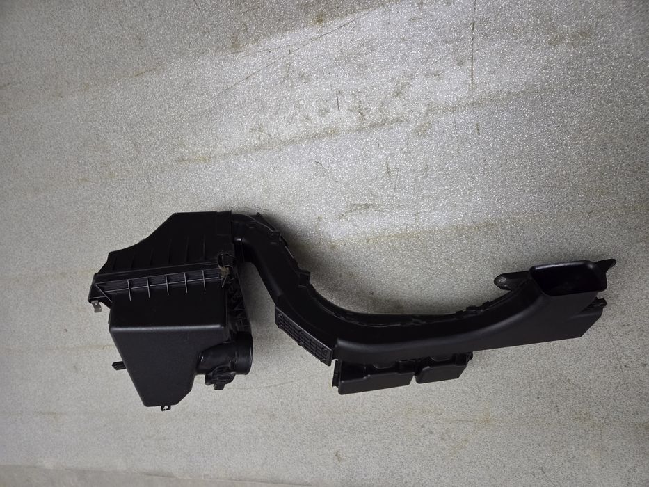 Корпус повітряного фільтру Toyota Rav4 XA50 розборка 2018 - 2025