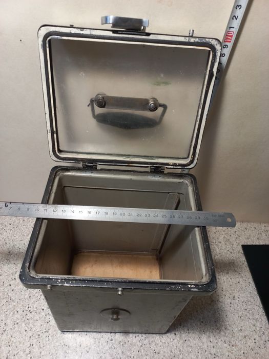СССР ящик металл для инструментов , нивелир Н3