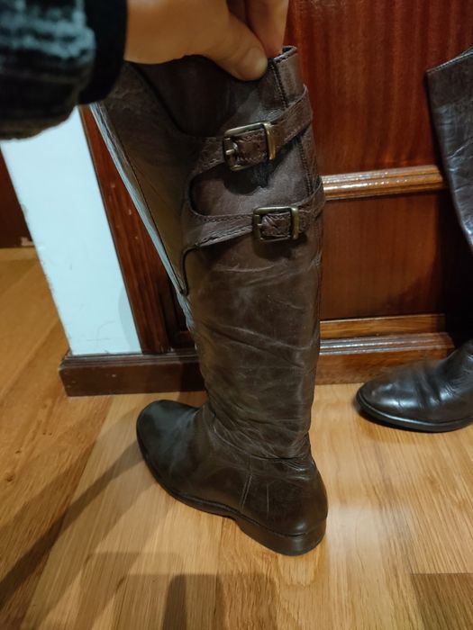 Bota à cavaleiro em pele