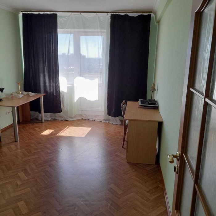Продається 1 кімнатна. М. Бровари, вул. Грушевського, 7. Без комісії