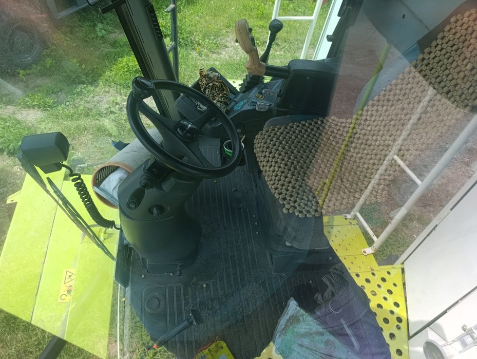 Зернозбиральний комбайн CLAAS LEXION 470