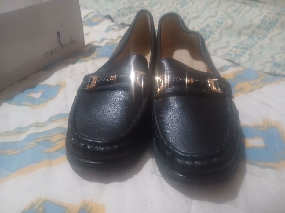 Sapatos de mulher número 38 novos sem uso