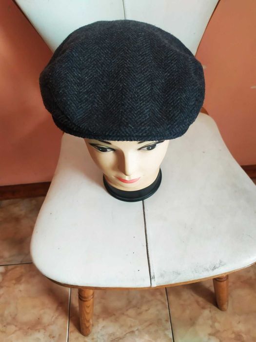 Кепки разные 56-57 размер