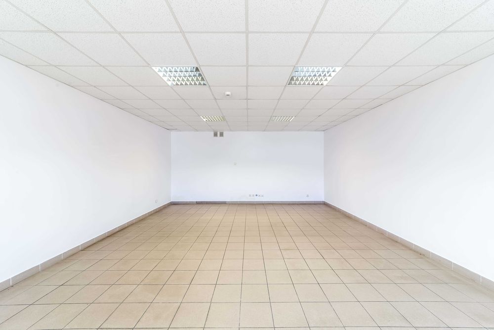 przestronny lokal na parterze