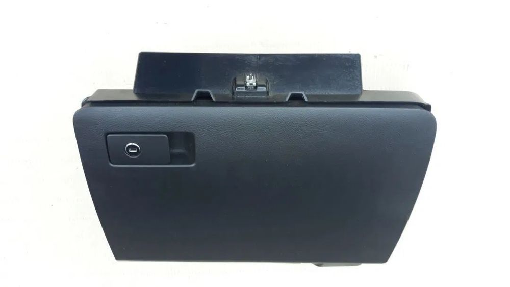 Zmieniarka Płyt Cd + Schowek Europa Vw Passat B6