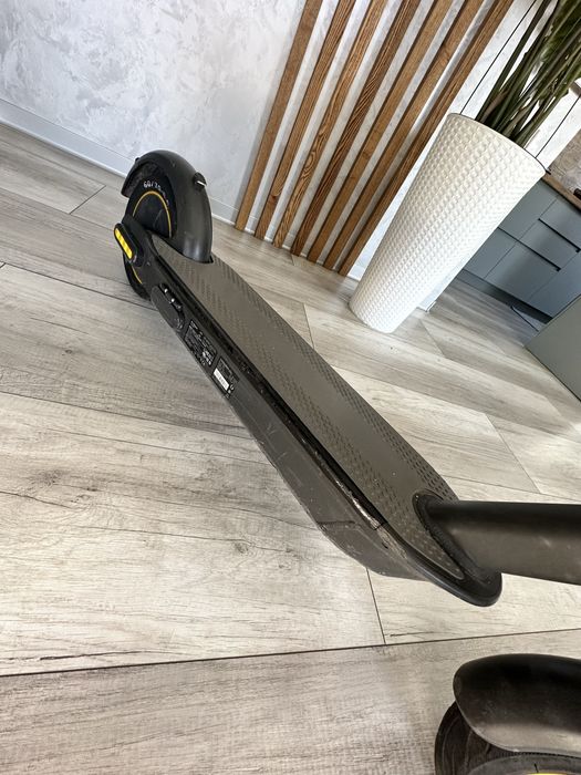 Електросамокат Ninebot G30 Max