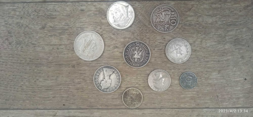 Срібні монети.Вага 75 грам