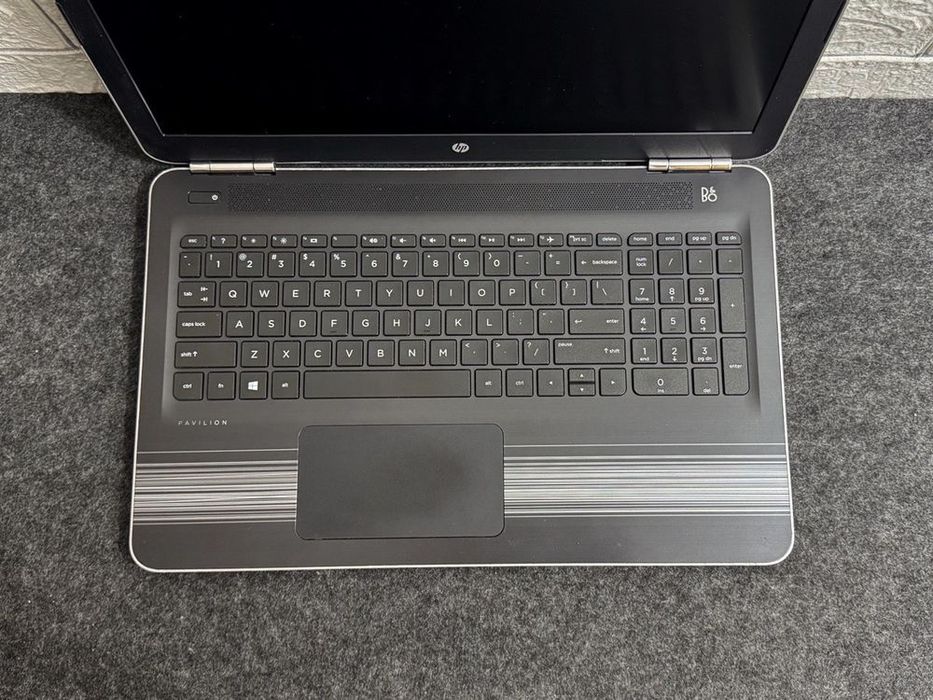 Ноутбук hp pavilion 15.6 i7/8gb/500gb