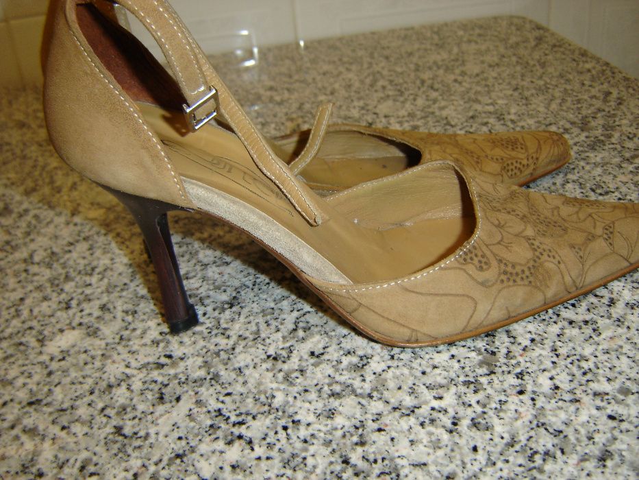 sapatos de salto alto nº 36