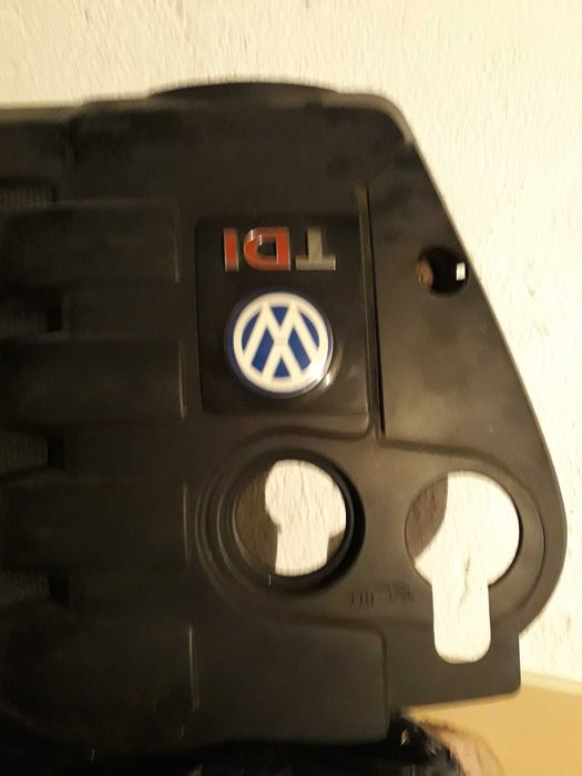 Tampa motor vw passat 130 cv.