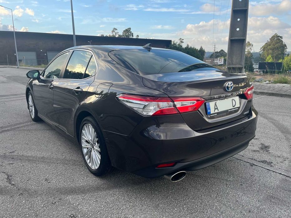 Toyota Camry Exclusive - Garantia até 2028