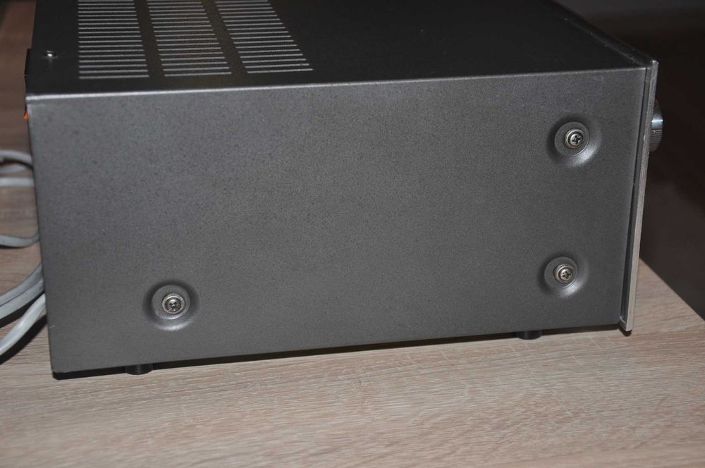 Sprzedam wzmacniacz .PERFEKCYJNY STAN TEAC AS-M30.