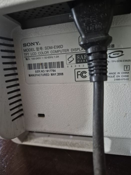 Monitor sony modelo SDM-E96D455579587964446722