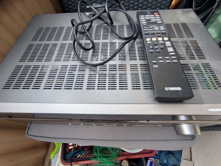 Amplituner Yamaha RX-V375