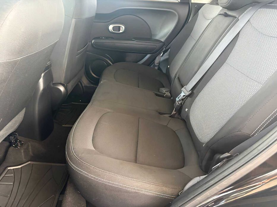 Kia Soul Plus      2018