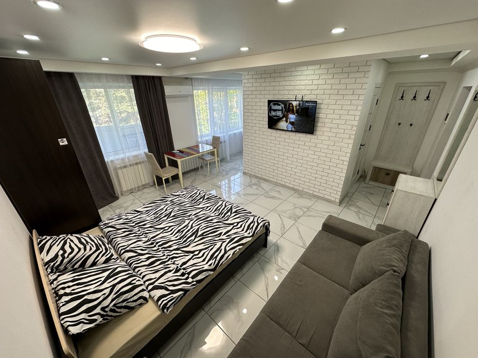 Квартира Словʼянськ центр подобово Люкс