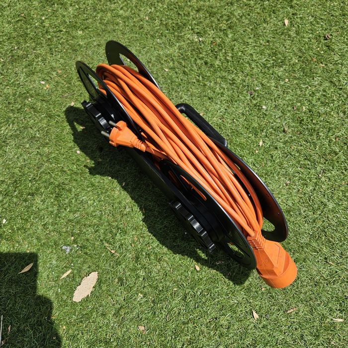 Enrolador de cabo eléctrico