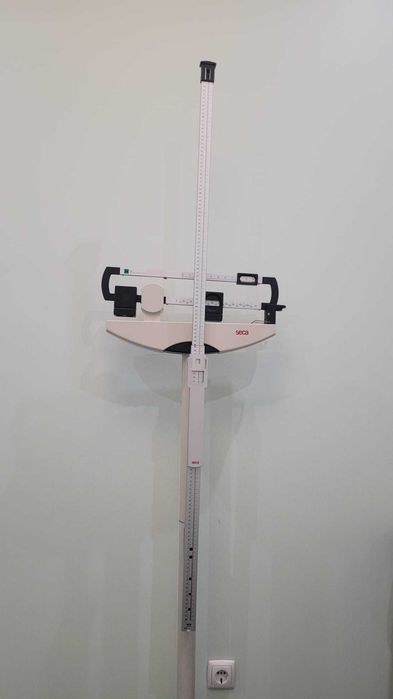 Balança mecânica com rodas, SECA 700 com altímetro 220kg