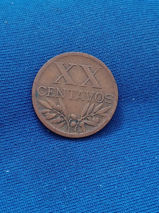 XX  Centavos de 1943  bronze Portuguesa