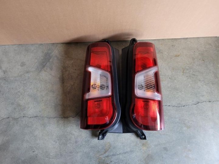 Farolins Peugeot Partner/Berlingo/Proace 2020