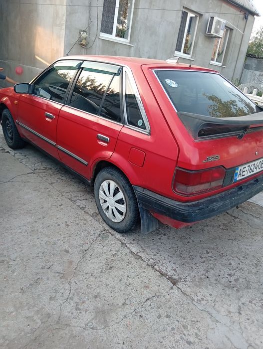 Продам авто Мазда 323