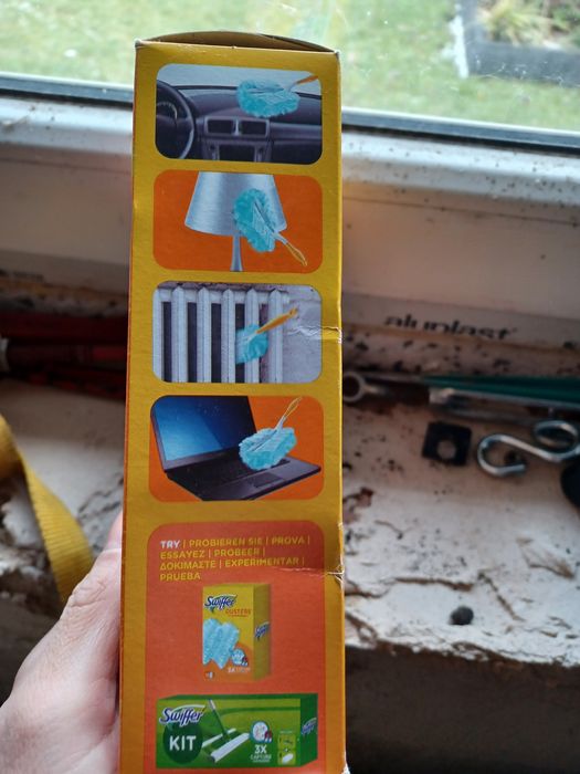 Swiffer duster kit