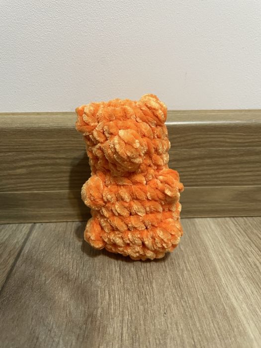 Miś/gummy bear na szydełku