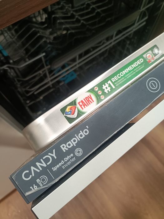 Máquina de lavar loiça de encastrar Candy Rapido